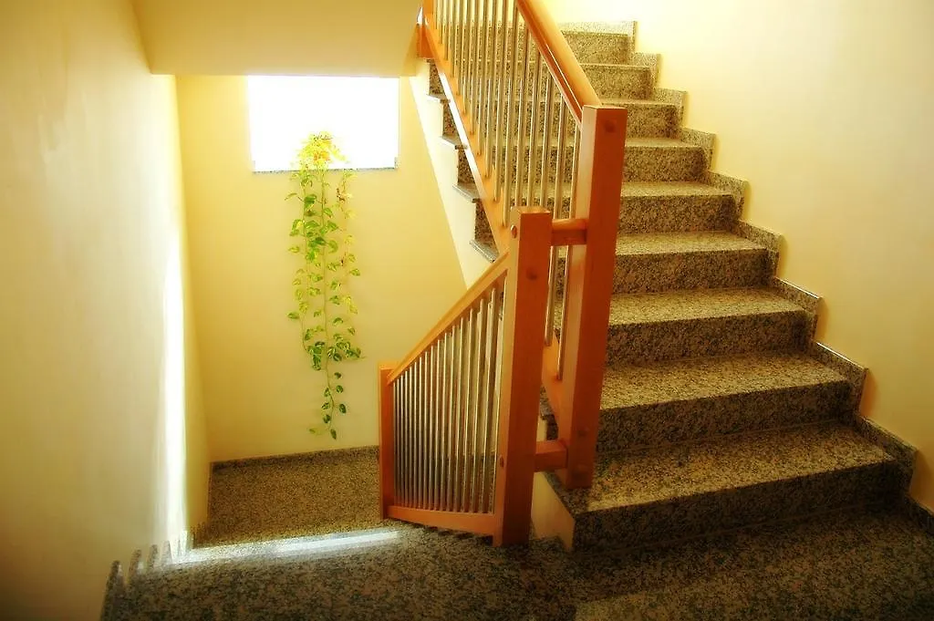 Hotel Salat Resort ليه بورجيس بلانكيس